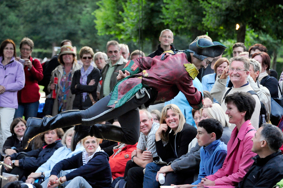 492172-KF-20110721-Do-cMahramzadeh