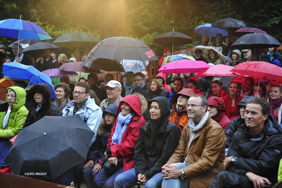 530782-KF-20110731-So-cMahramzadeh