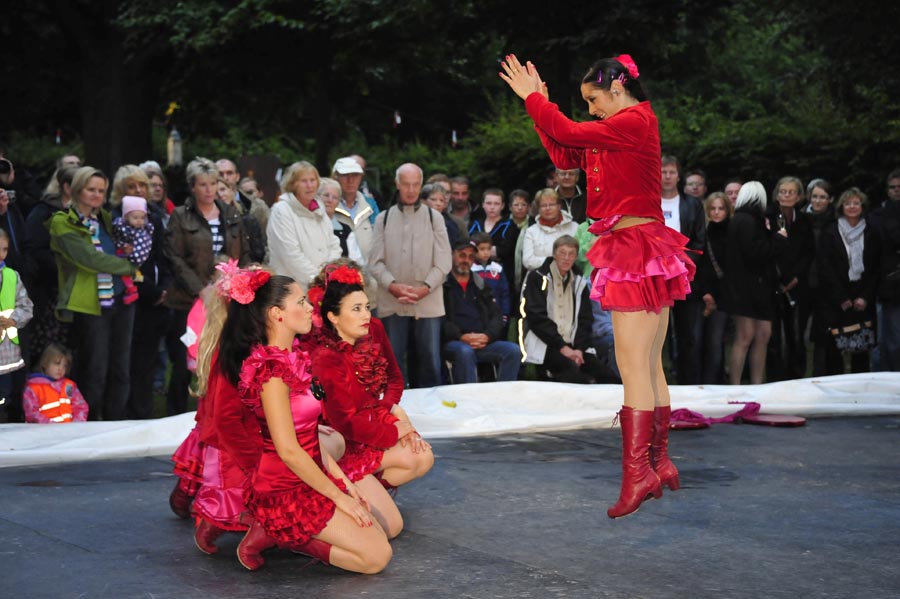 531607-KF-20110731-So-cMahramzadeh