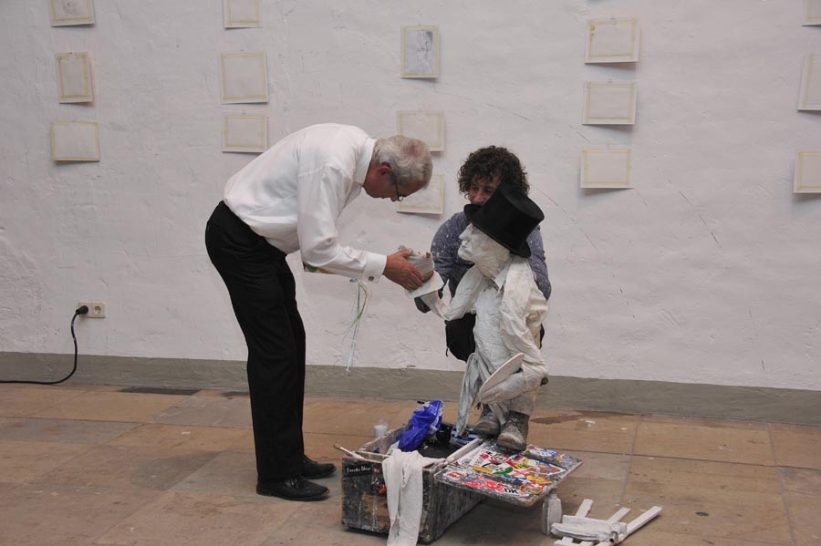 532992-KF-20110731-So-cMahramzadeh