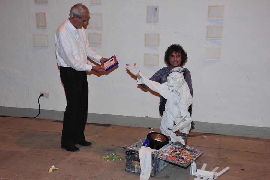 533122-KF-20110731-So-cMahramzadeh