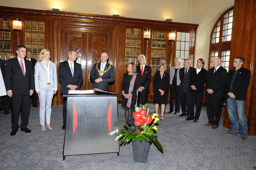 29060-BP-Wulff-in-Hannover-20110518-cMahramzadeh