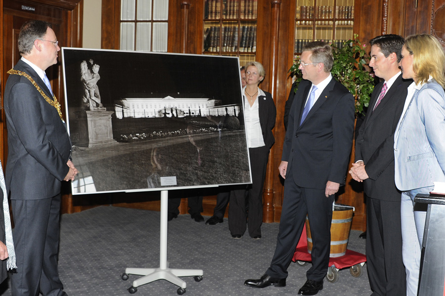 29705-BP-Wulff-in-Hannover-20110518-cMahramzadeh