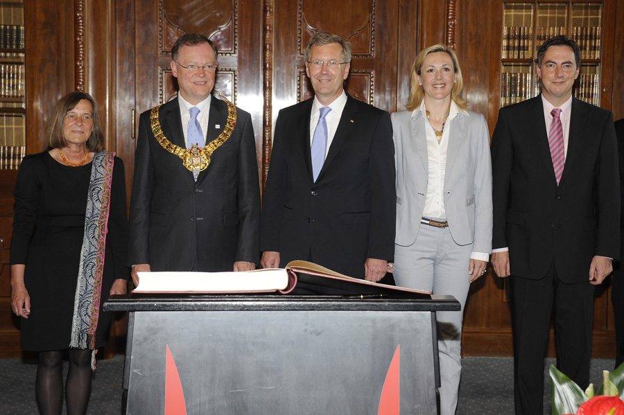 29885-BP-Wulff-in-Hannover-20110518-cMahramzadeh