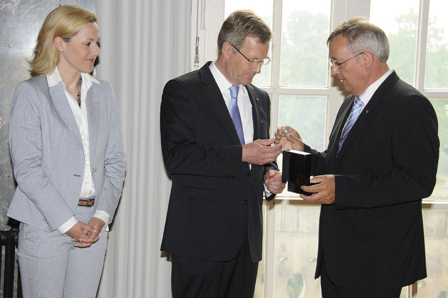 30100-BP-Wulff-in-Hannover-20110518-cMahramzadeh