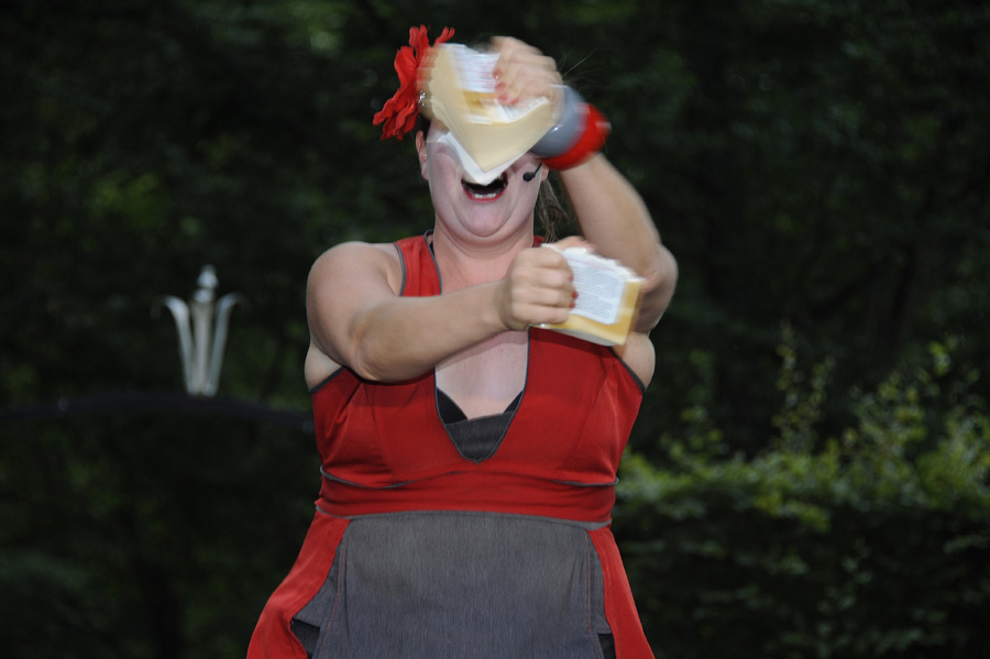 100-451682-KF-20110712-Di-cMahramzadeh