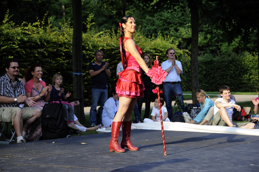 449617-KF-20110712-Di-cMahramzadeh