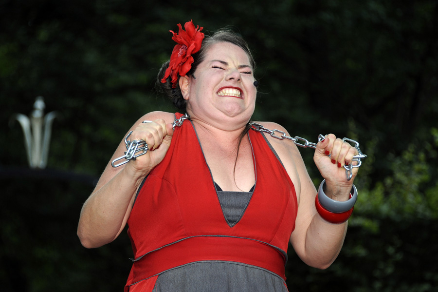 451777-KF-20110712-Di-cMahramzadeh