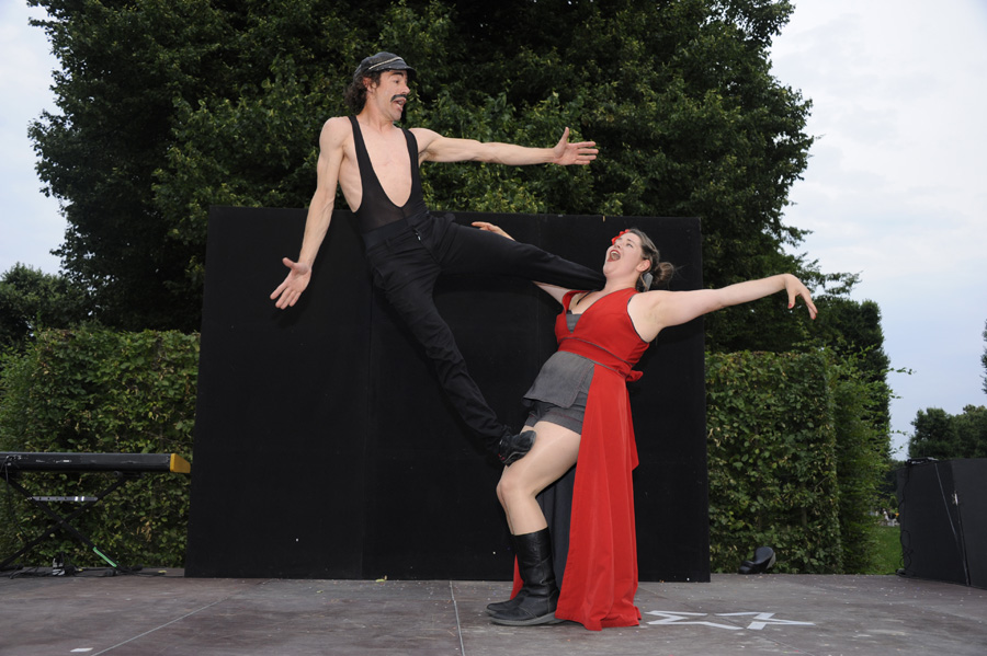 453332-KF-20110712-Di-cMahramzadeh