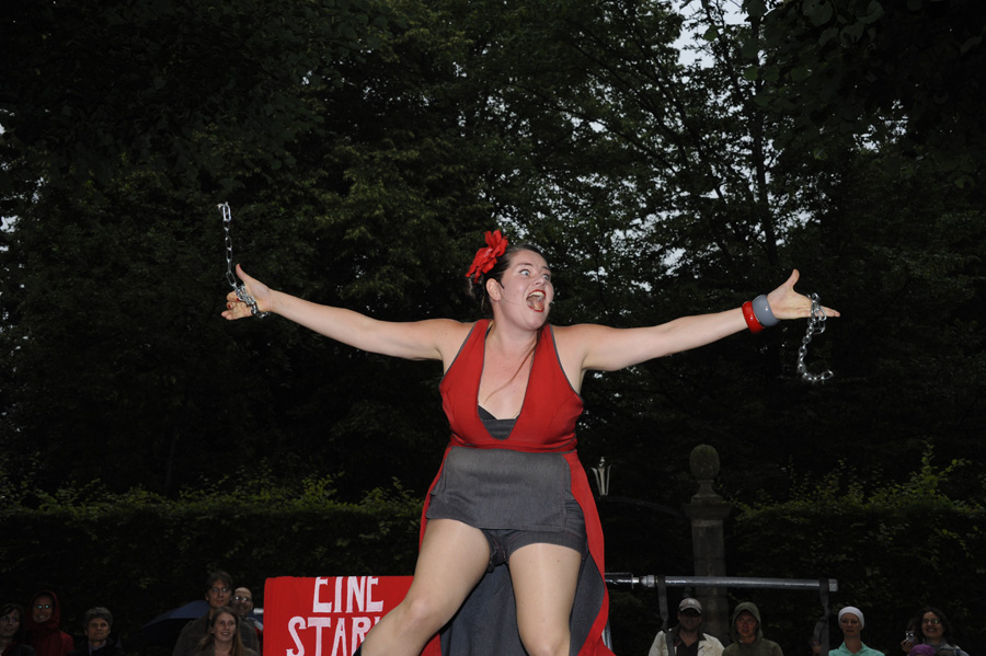 457657-KF-20110713-Mi-cMahramzadeh