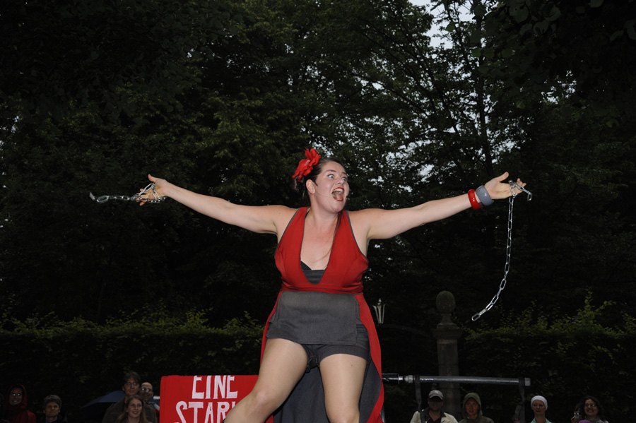 457662-KF-20110713-Mi-cMahramzadeh