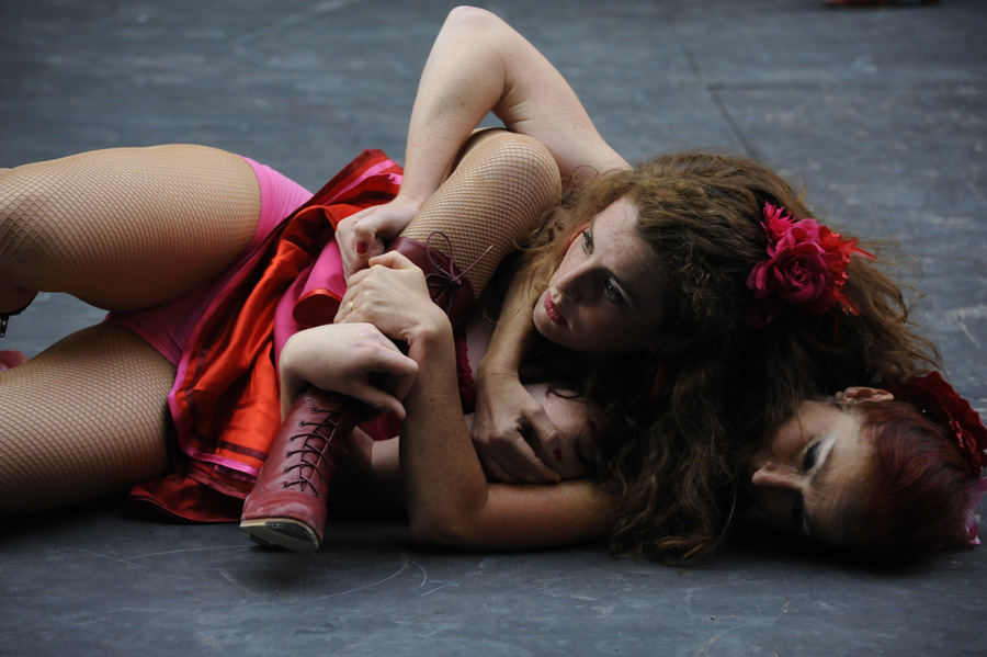 474762-KF-20110716-Sa-cMahramzadeh