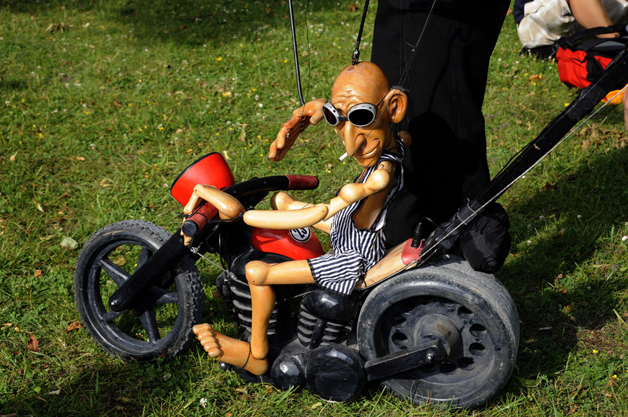 472307-KF-20110716-Sa-cMahramzadeh