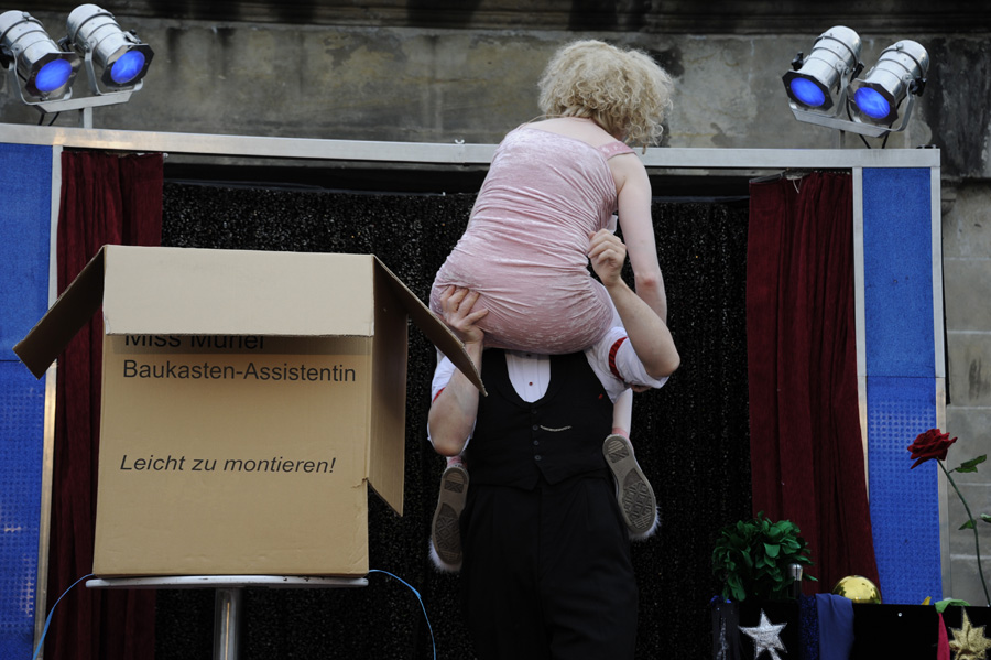 475662-KF-20110716-Sa-cMahramzadeh