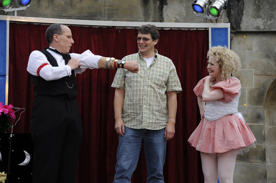 476437-KF-20110716-Sa-cMahramzadeh