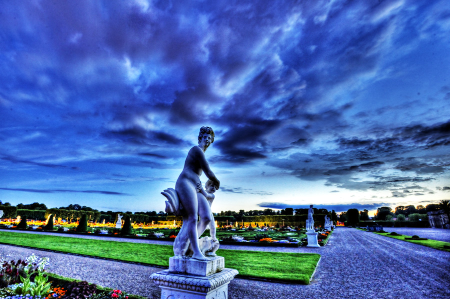 100-481802-KF-20110717-So-cMahramzadehAnd8more_tonemapped