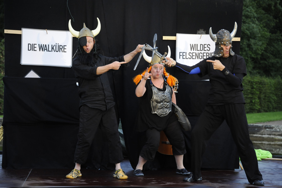 480282-KF-20110717-So-cMahramzadeh