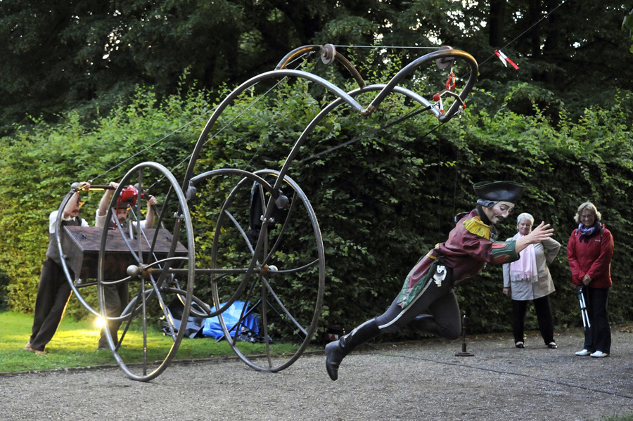 480897-KF-20110717-So-cMahramzadeh