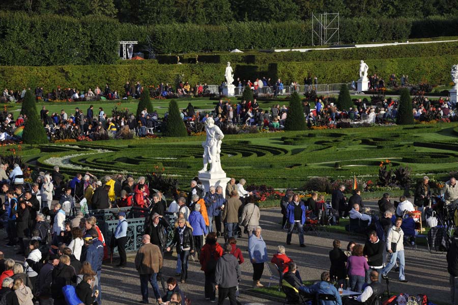 554482-Spanien-Feuerwerk-20110827-cMahramzadeh