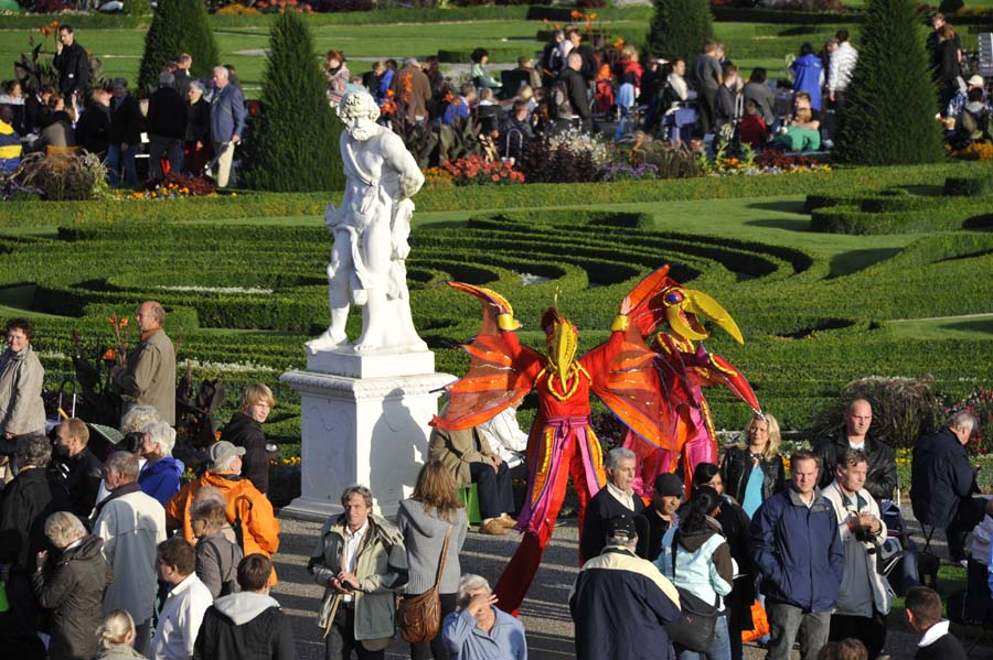 554567-Spanien-Feuerwerk-20110827-cMahramzadeh