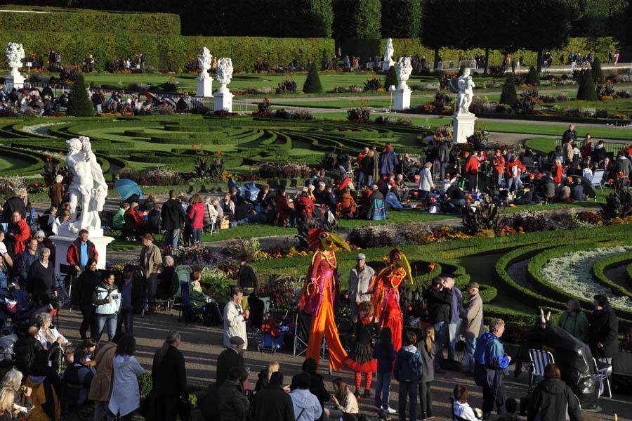 554602-Spanien-Feuerwerk-20110827-cMahramzadeh