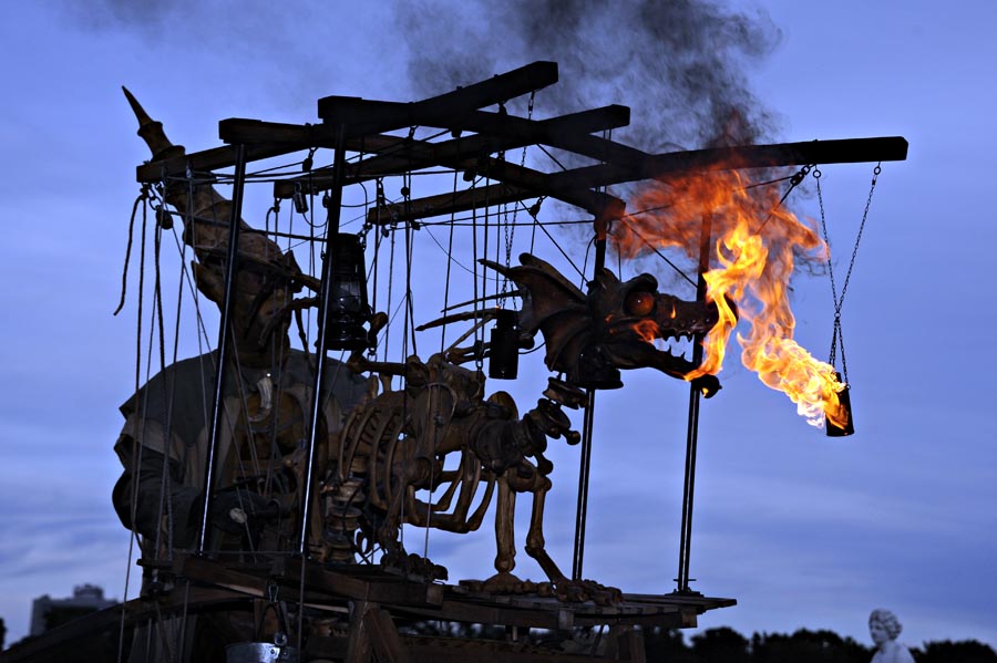 568937-Feuerwerk-Oesterreich-20110910-cMahramzadeh