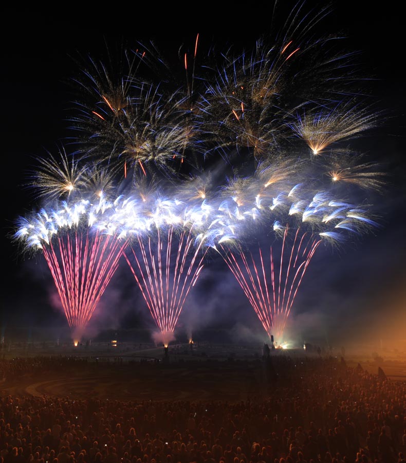 569207-Feuerwerk-Oesterreich-20110910-cMahramzadeh