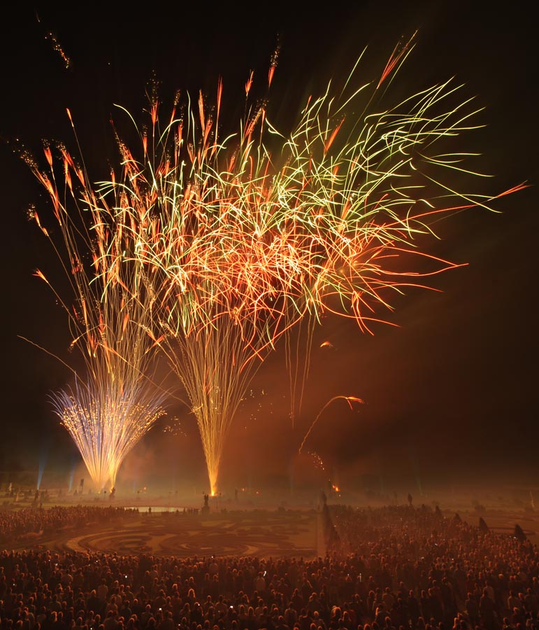 569292-Feuerwerk-Oesterreich-20110910-cMahramzadeh