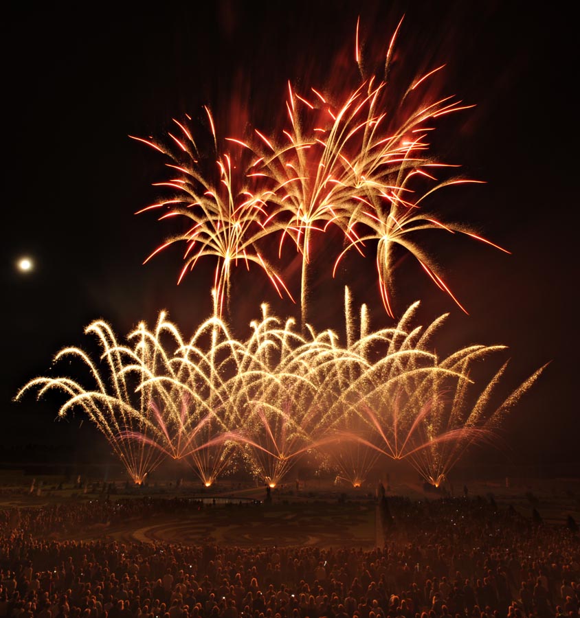 569402-Feuerwerk-Oesterreich-20110910-cMahramzadeh