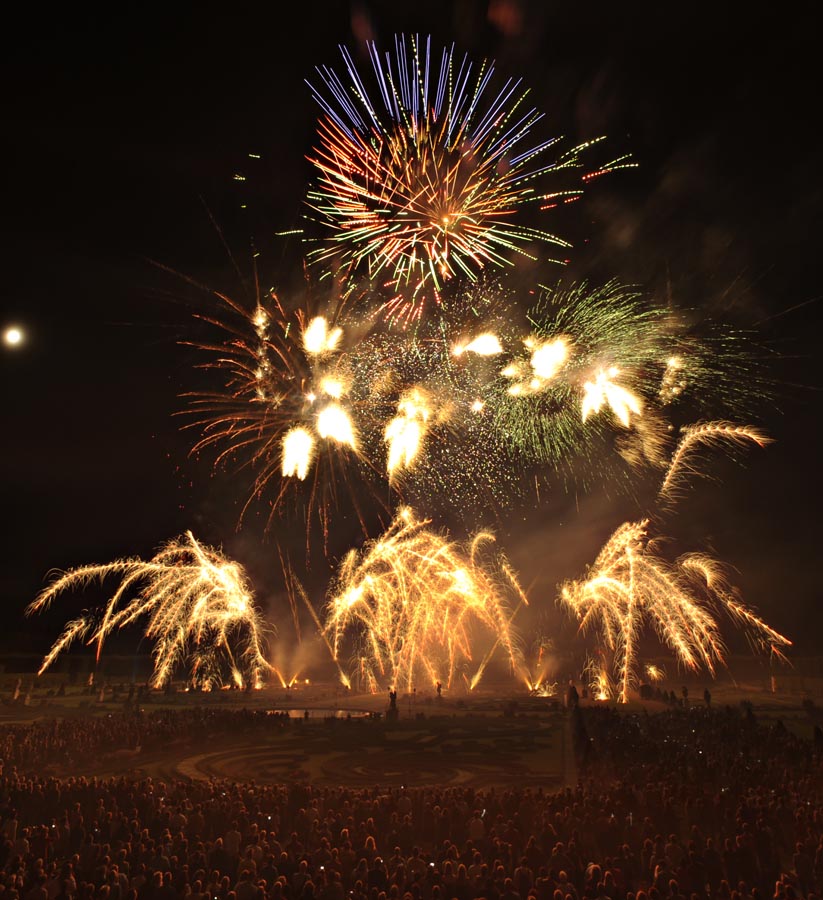 569432-Feuerwerk-Oesterreich-20110910-cMahramzadeh