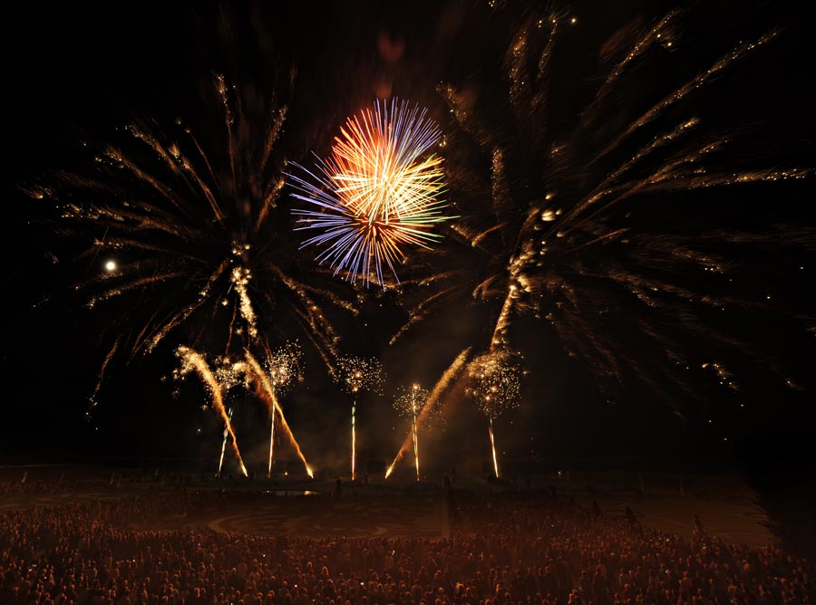 569447-Feuerwerk-Oesterreich-20110910-cMahramzadeh