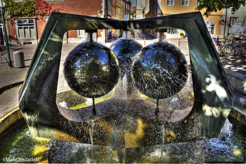 576567-City-Altstdt-20110930-cMahramzadehAnd2more-Ballhof-Brunnen