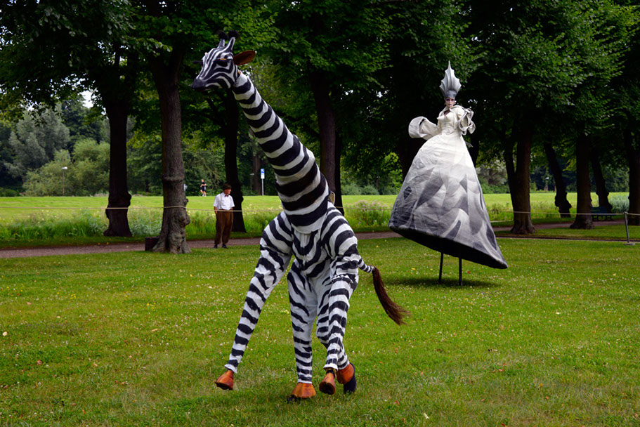 KF-34565-120710-cMahramzadeh