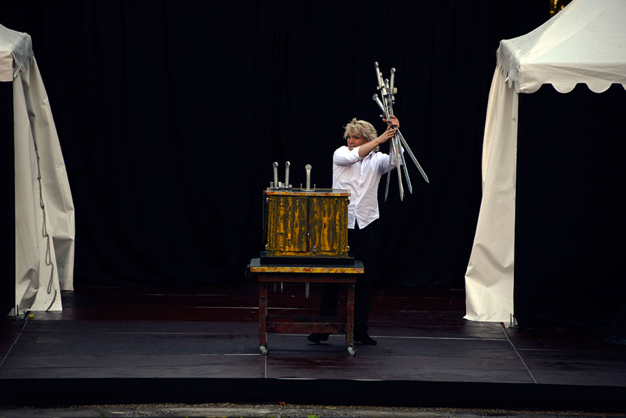 KF-36220-120710-cMahramzadeh