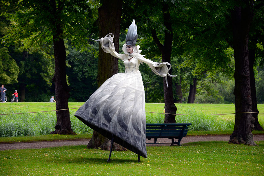 KF-34450-120710-cMahramzadeh