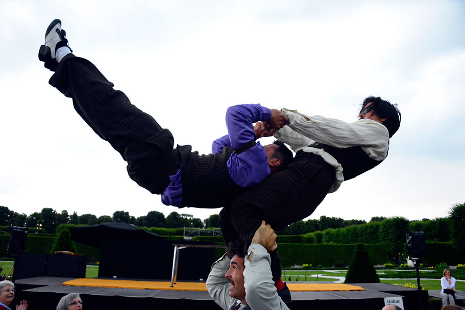 KF-35885-120710-cMahramzadeh