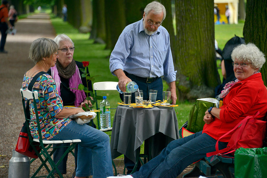 KF-34915-120710-cMahramzadeh