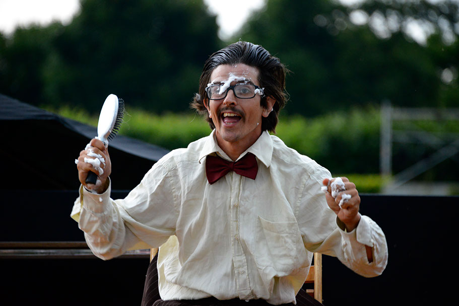 KF-35725-120710-cMahramzadeh