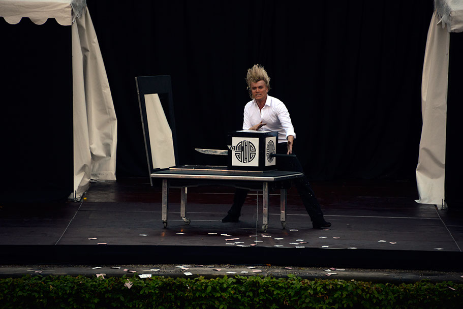 KF-36450-120710-cMahramzadeh