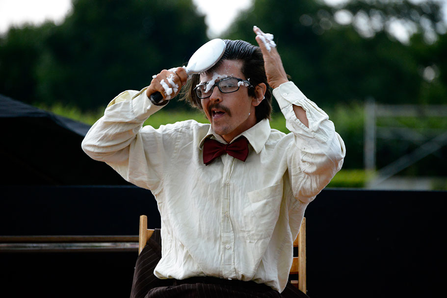 KF-35720-120710-cMahramzadeh