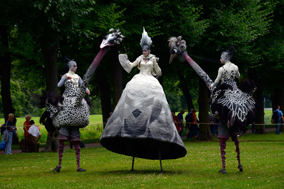 KF-34790-120710-cMahramzadeh