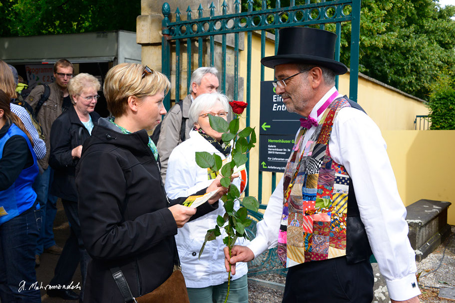 KF-39310-120711-cMahramzadeh