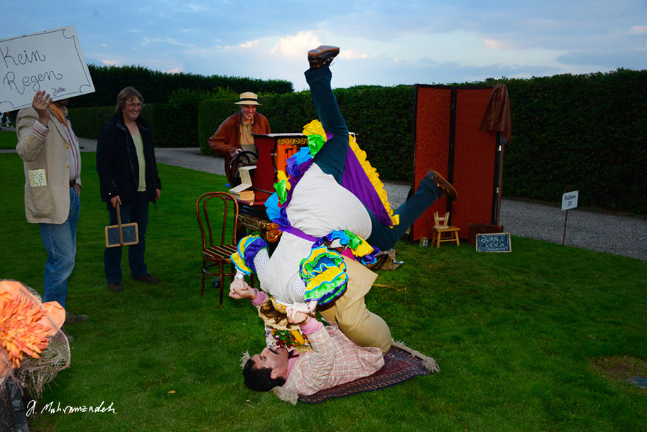 KF-42280-120711-cMahramzadeh