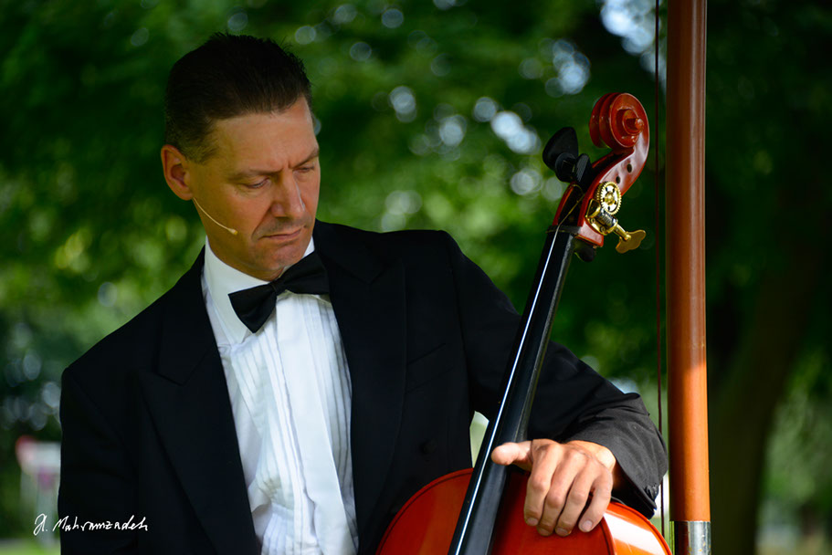 KF-39645-120711-cMahramzadeh