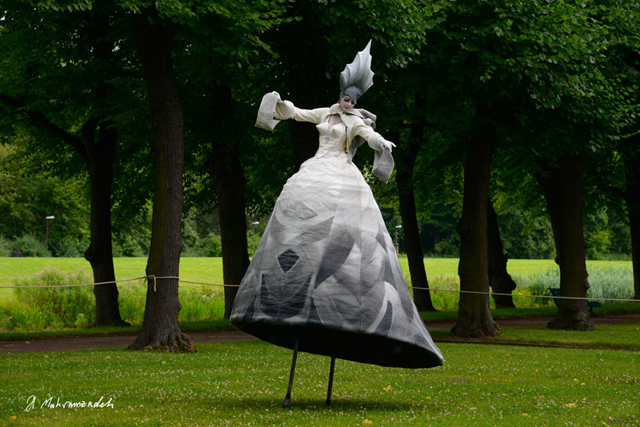 KF-39285-120711-cMahramzadeh