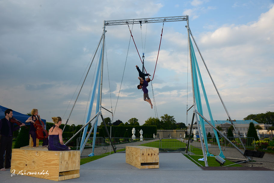 KF-41280-120711-cMahramzadeh