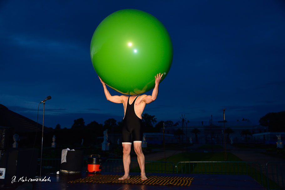 KF-43970-120711-cMahramzadeh