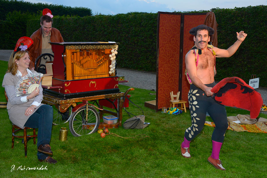 KF-42485-120711-cMahramzadeh