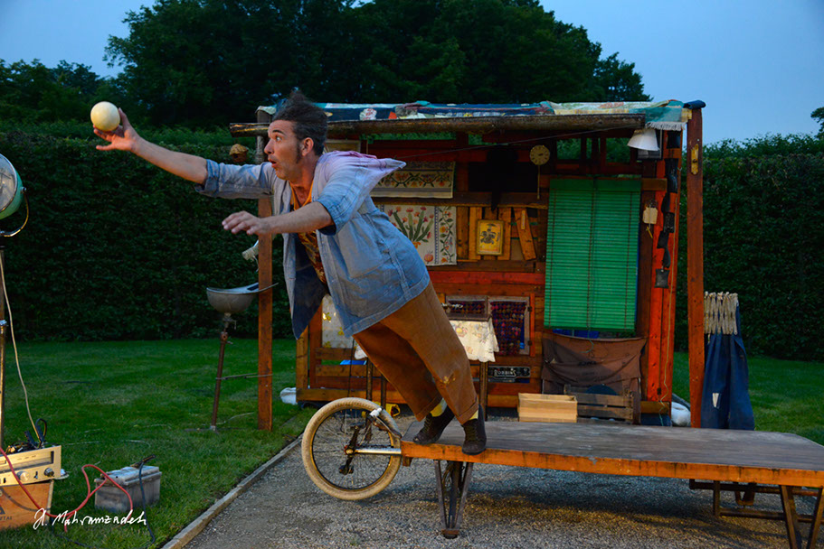 KF-43380-120711-cMahramzadeh