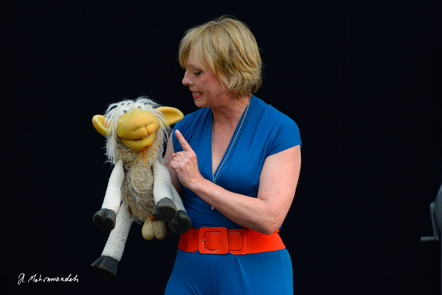 KF-41890-120711-cMahramzadeh